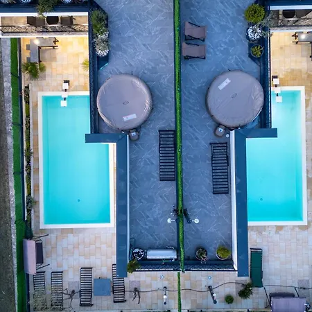 Luxe House Bianca فيلة