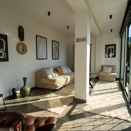 Luxe House Bianca فيلة