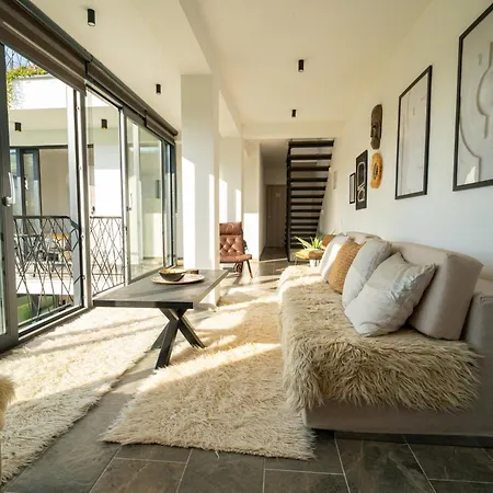 فيلة Luxe House Bianca Buna