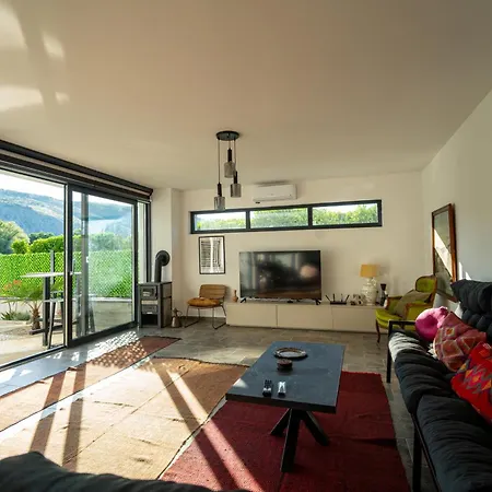 فيلة Luxe House Bianca