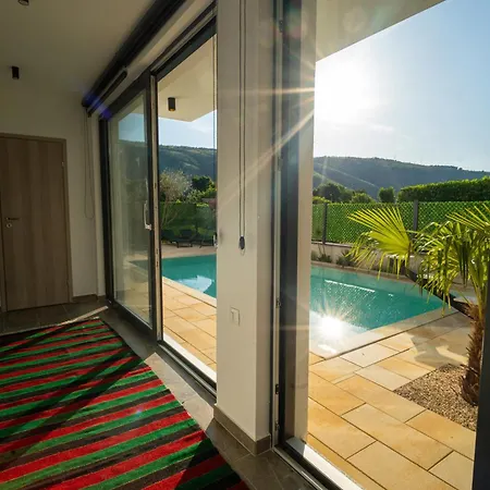 Luxe House Bianca فيلة Buna