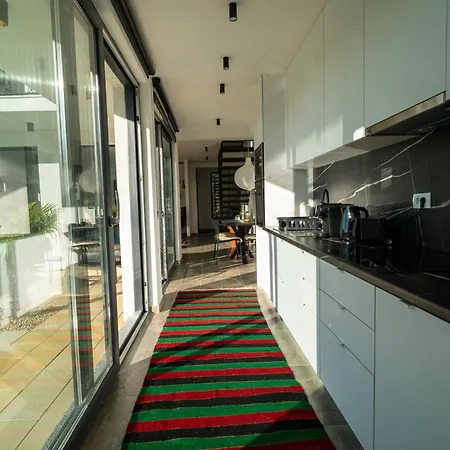 فيلة Luxe House Bianca *